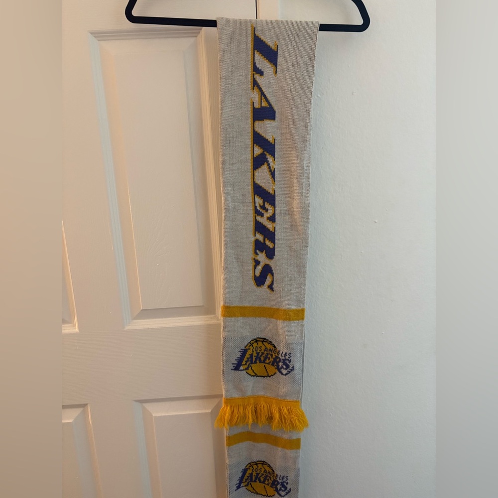 Los Angeles Lakers Gray and Yellow Scarf